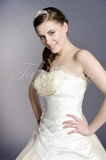 Brautkleid TW0147B - A-Linie Satin Tüll Spitze Perlen Prinzessin Rüschen champagner 2